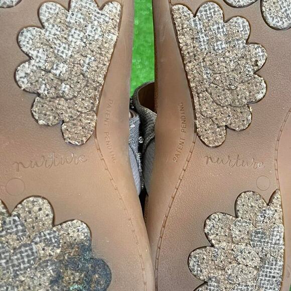 Nurture Women’s 8M Sandals Gems Comfort Brown Slip On Strappy Adjustable - Picture 8 of 8